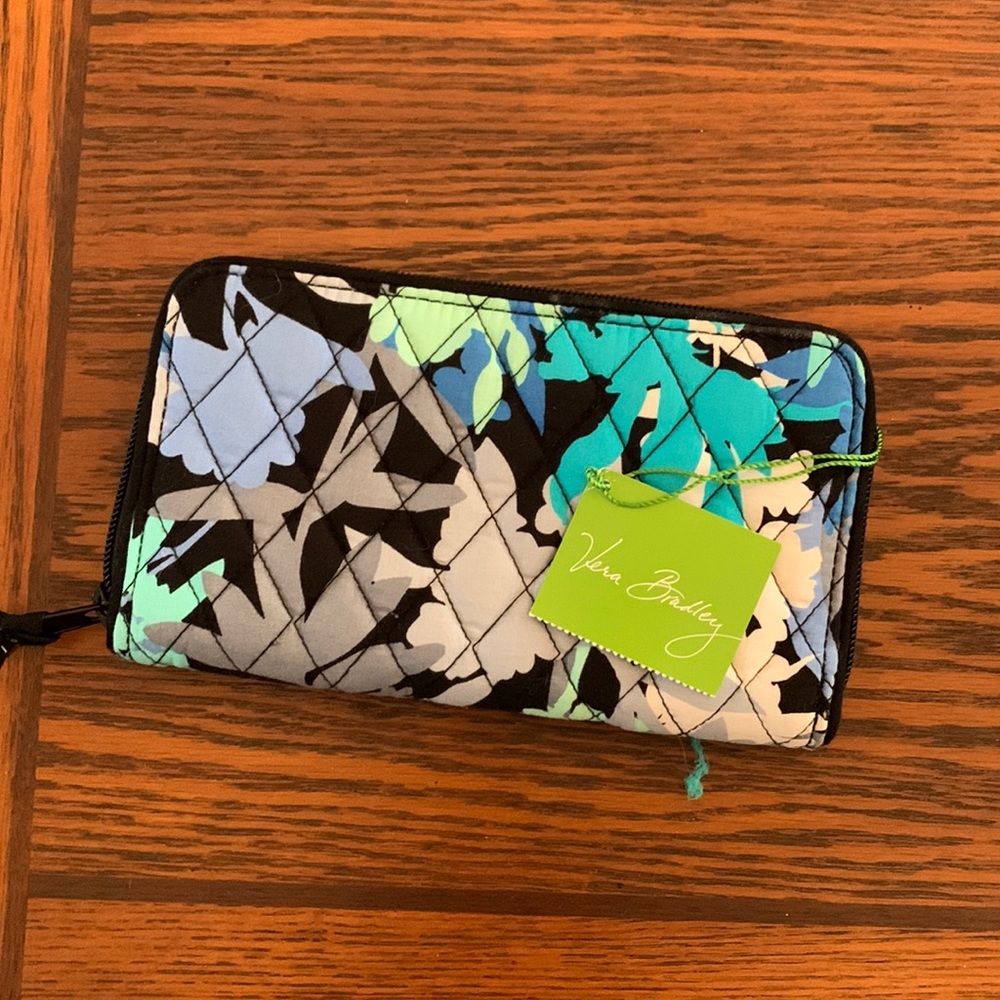 Vera Bradley Accordion Wallet